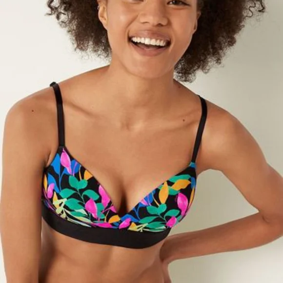 Victoria's secret- Everywhere Smooth Lightly Lined Non Wired T-Shirt Bra - Picture 2 of 4